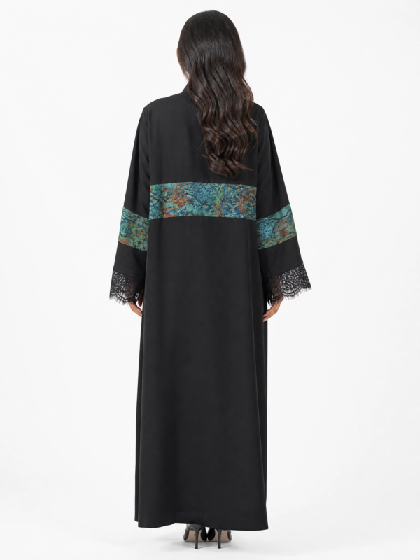 Black abaya back 600x800