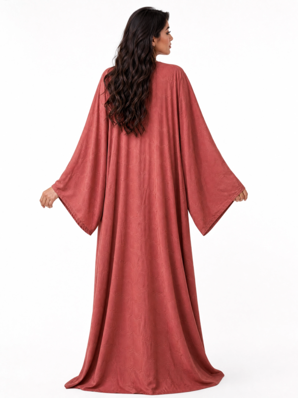 Model abaya back view 600x800